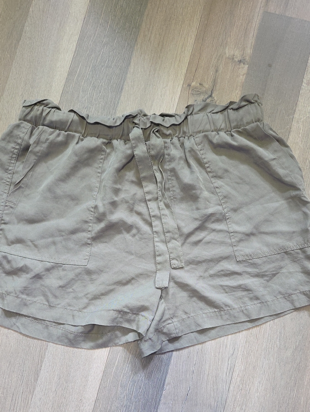 EUC High-Waist Paperbag Shorts in Light Olive with Tie